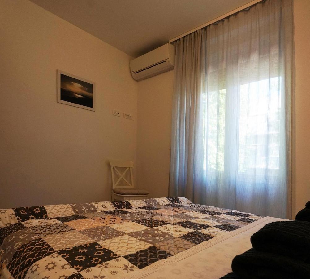 Deluxe Apartment Joia With Balcony On The Beach Bacvice, Free Parking, Old Town, Near Ferry Port Split Eksteriør bilde