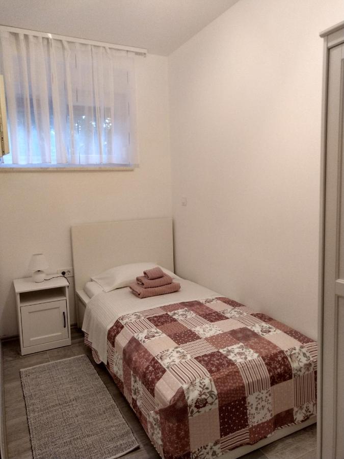 Deluxe Apartment Joia With Balcony On The Beach Bacvice, Free Parking, Old Town, Near Ferry Port Split Eksteriør bilde